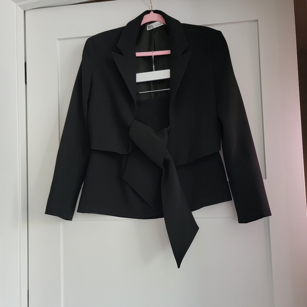 Zara Black Women's Blazer with Tie Detail Size Small And Mini Skirt Size M Set